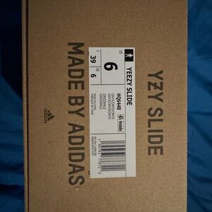 Adidas Yeezy Slide in Onyx